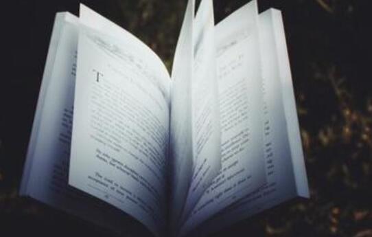 1935年1月，中國共產黨召開的具有歷史轉折意義的會議是(　)__自考《中國近現代史綱要》解析