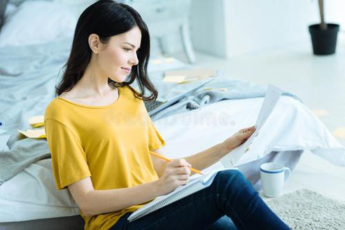 資本主義國家中的立法機(jī)構(gòu)是那個(gè)__自考《馬克思主義基本原理概論》真題